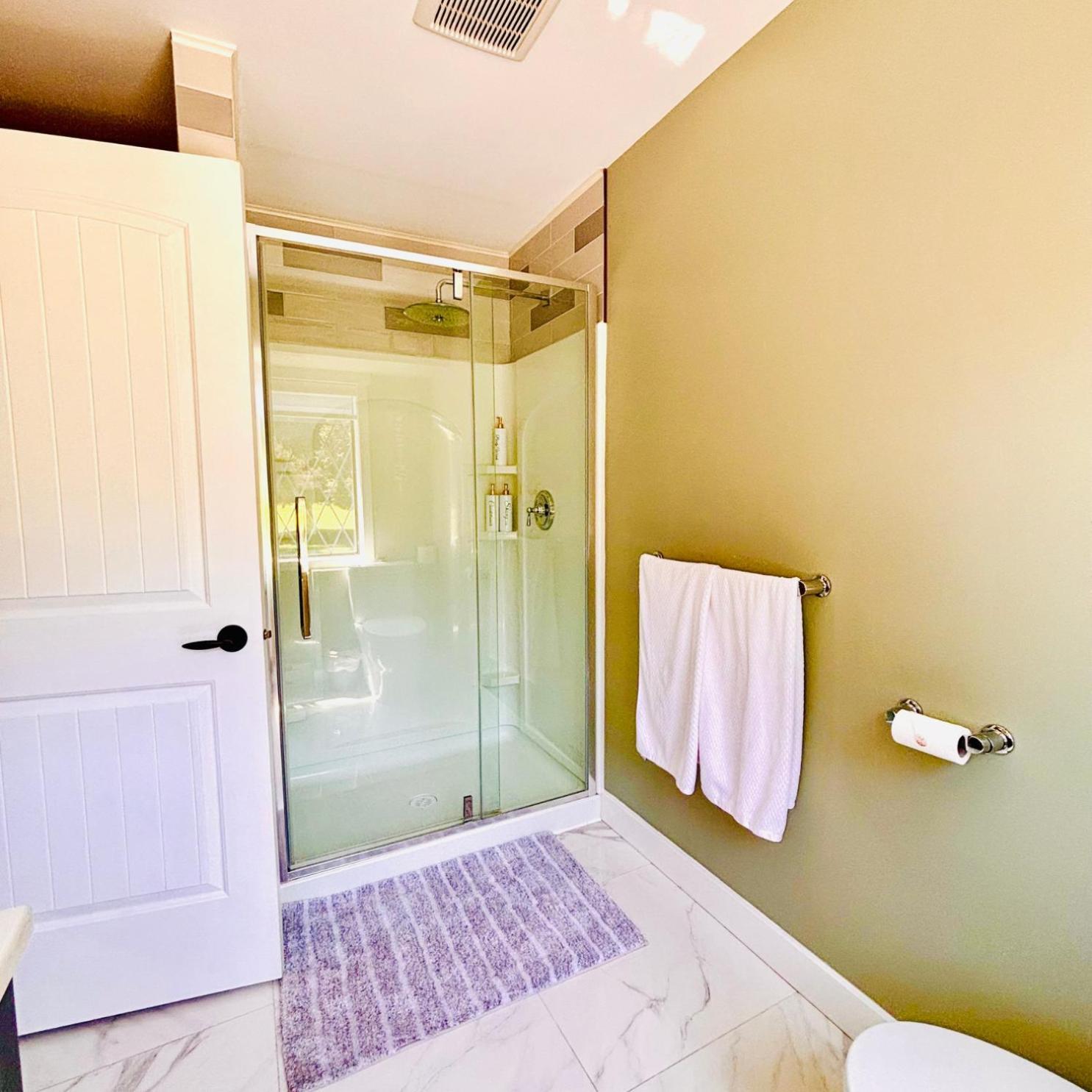 Oceanside Manor - Golf Course View Bed & Breakfast Qualicum Beach Ngoại thất bức ảnh